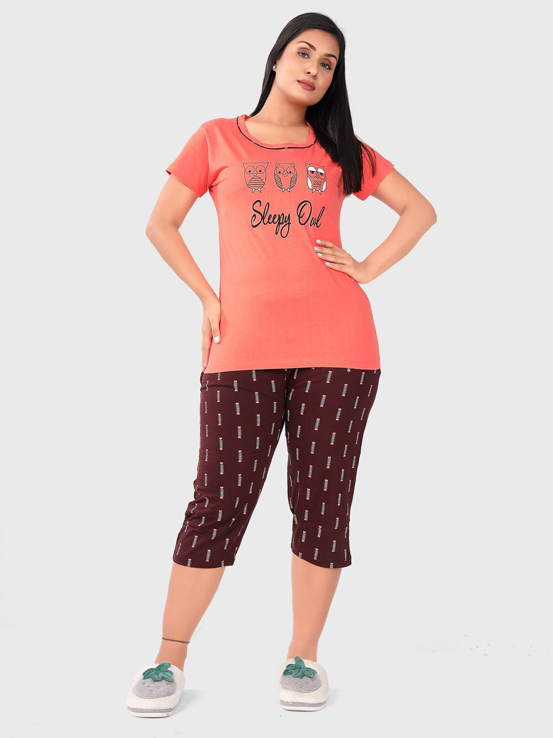 

SWEET MOON Typography Printed T-Shirt With Capri Night Suit, Orange