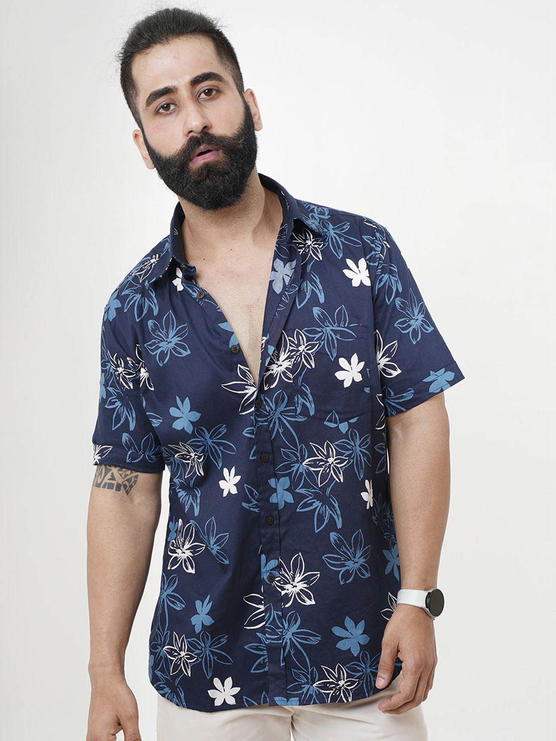 

Style Matters Men Standard Fit Spread Collar Floral Printed Cotton Casual Shirt, Navy blue