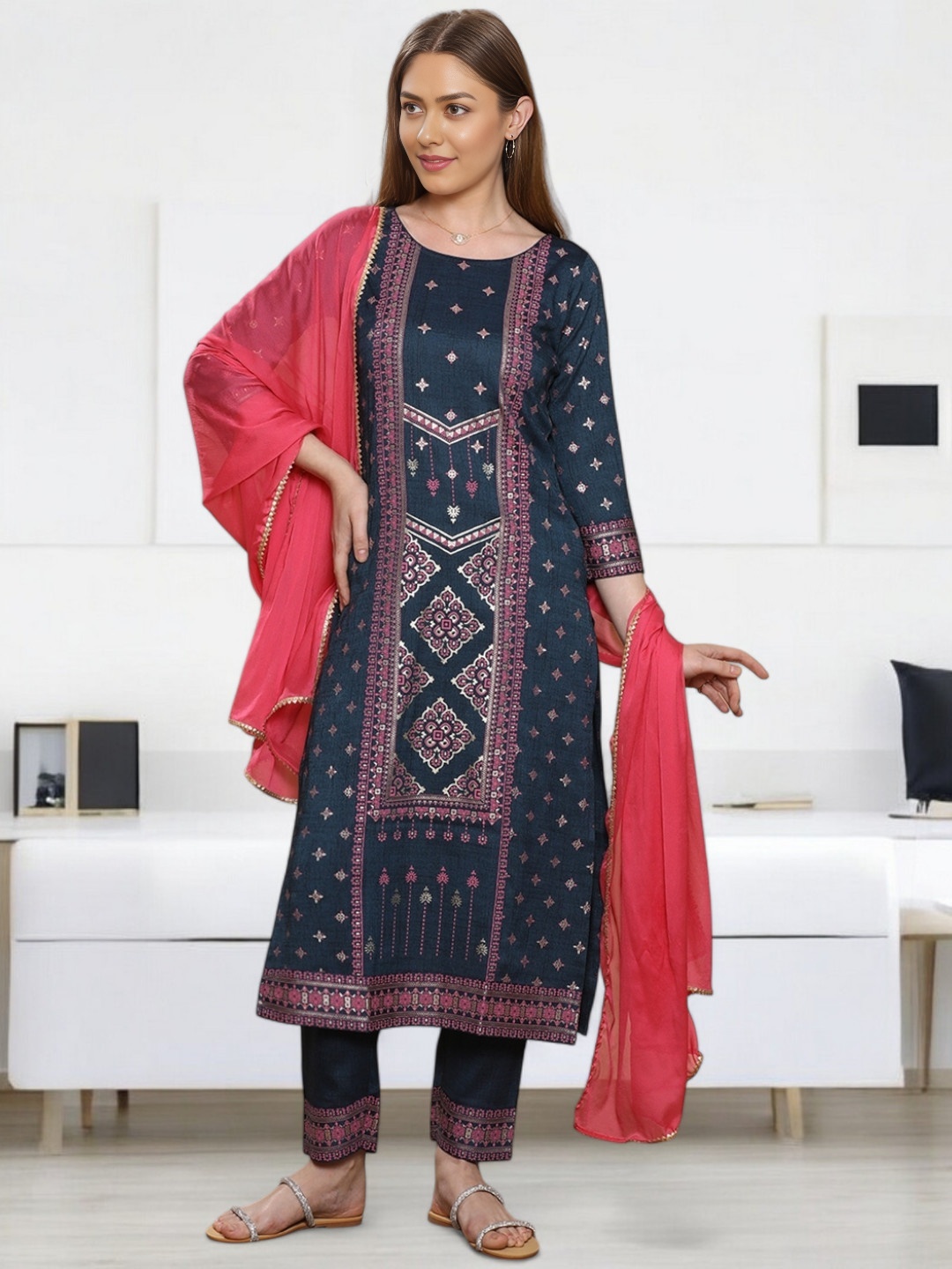 

Jeff co-op Ethnic Motifs Printed Round Neck Kurta With Trousers & Dupatta, Blue