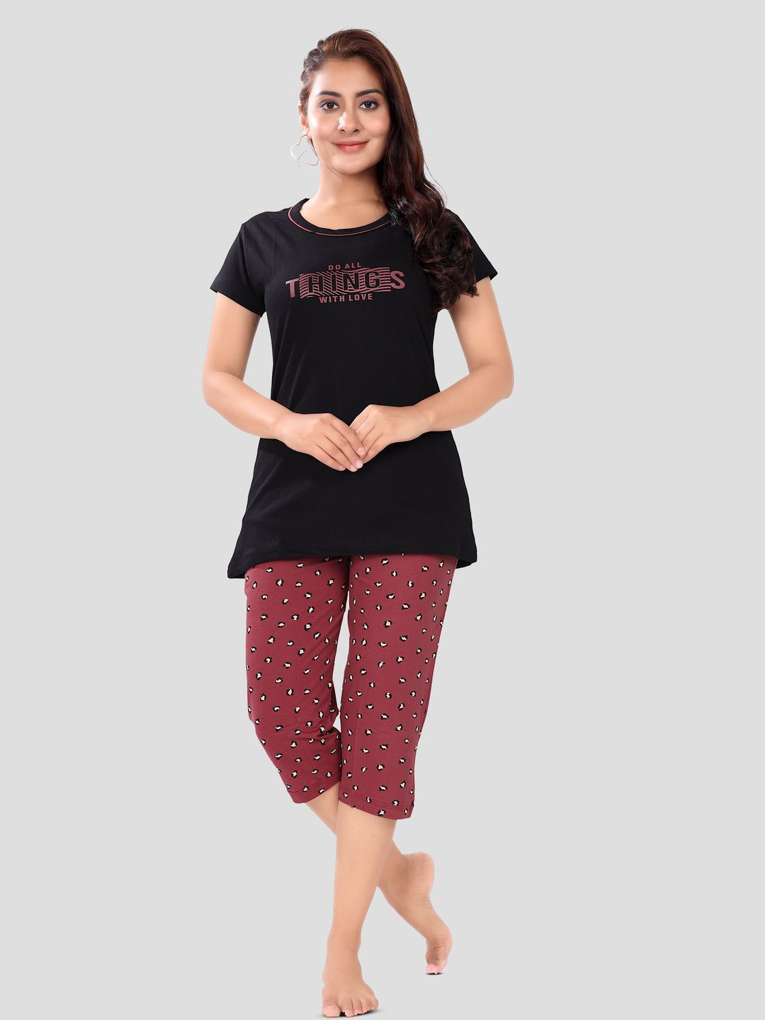 

SWEET MOON Typography Printed T-Shirt With Capri Night Suit, Black