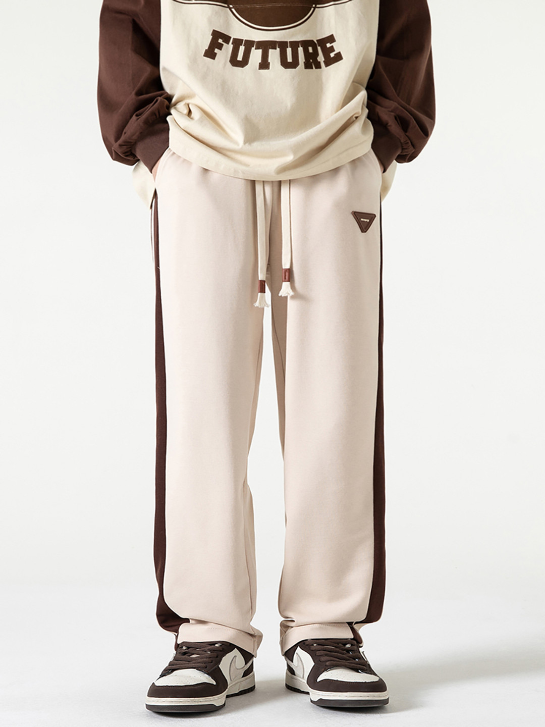 

StyleCast x Revolte Men Loose Fit Easy Wash Mid-Rise Pleated Trousers, Khaki