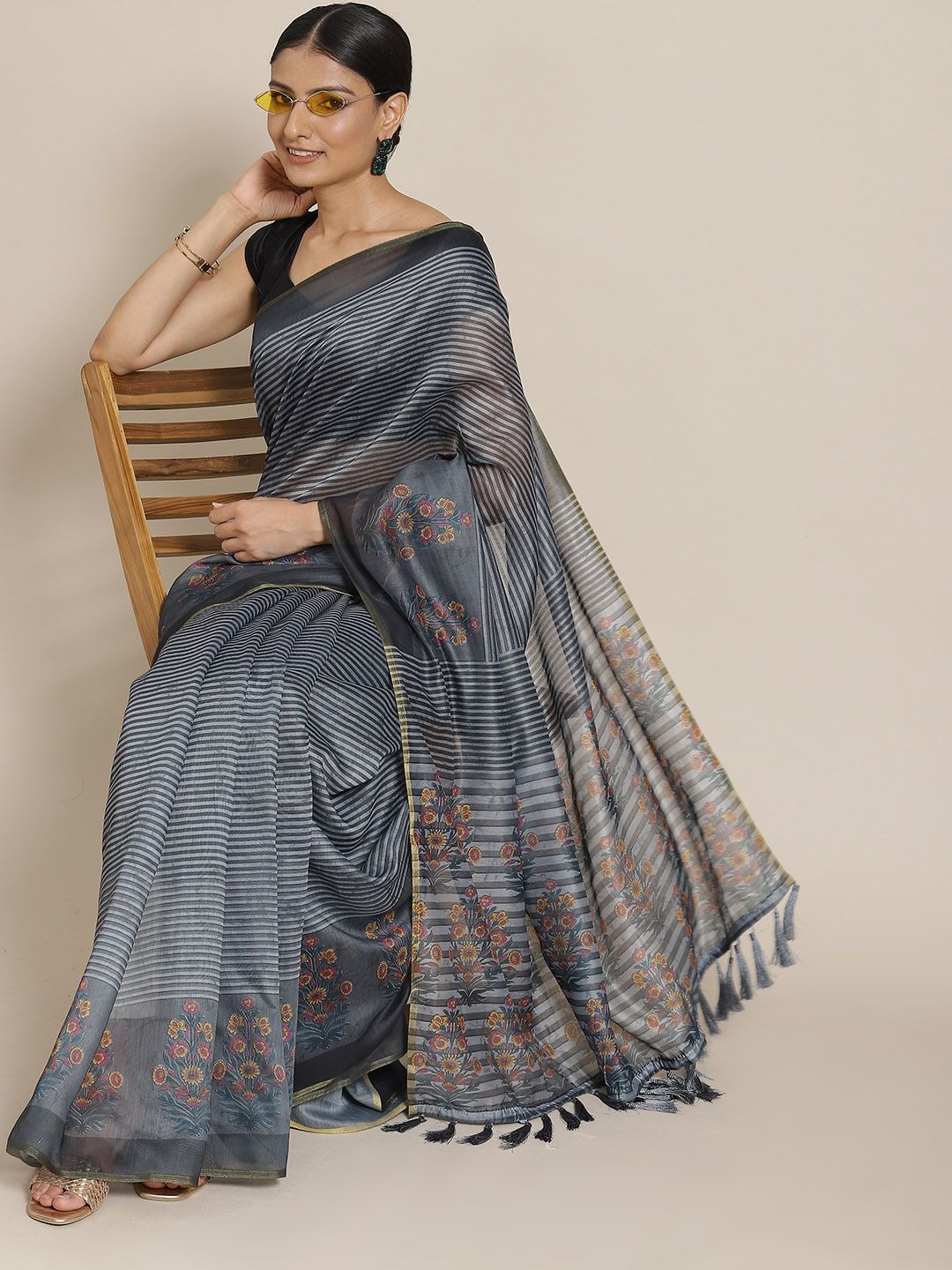 

DIVASTRI Digital Printed Kalamkari Chanderi Cotton Saree With Tassels, Black