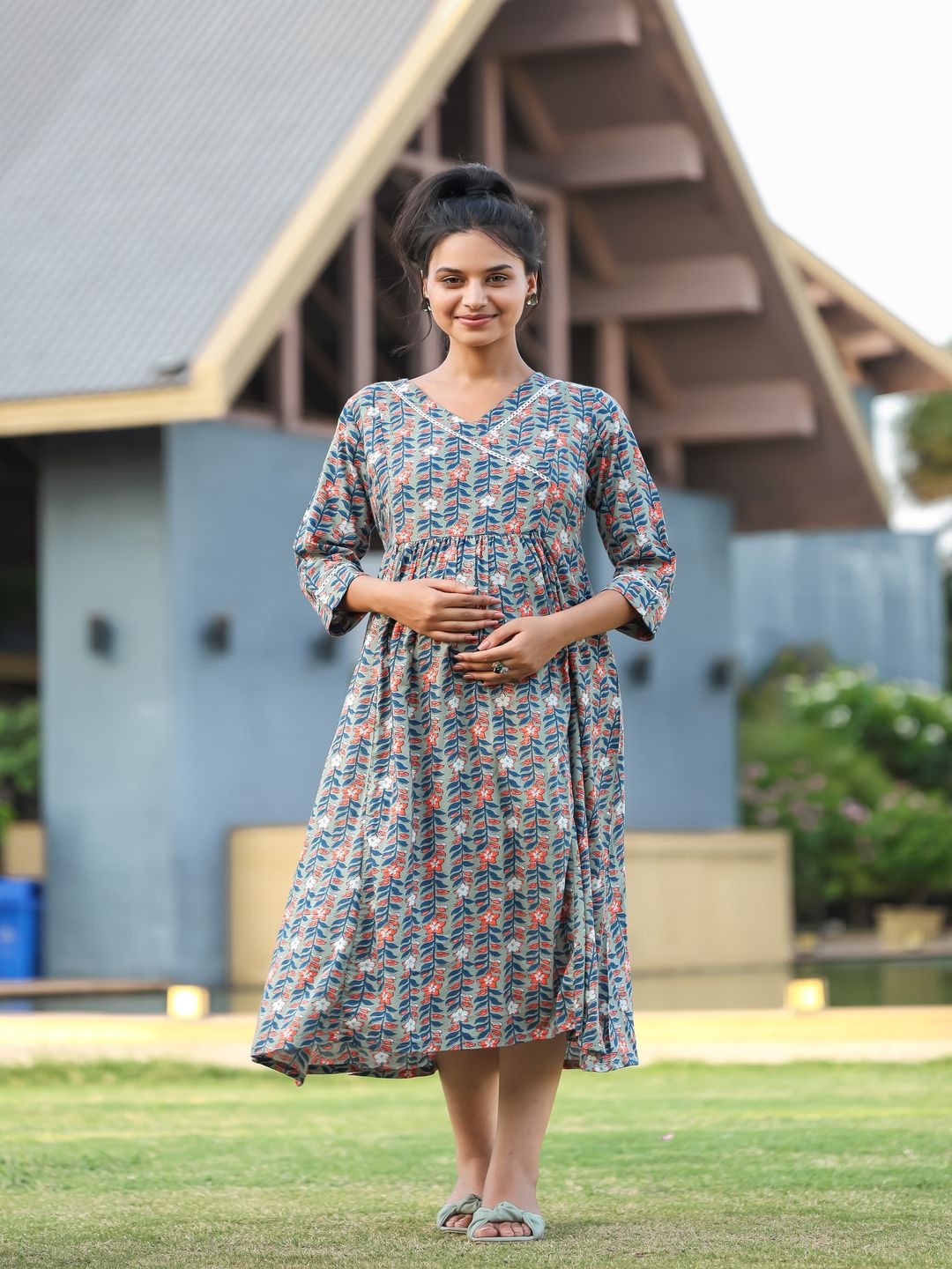 

SWEET MOON Floral Printed V-Neck Fit and Flare Maternity Midi Dress, Grey