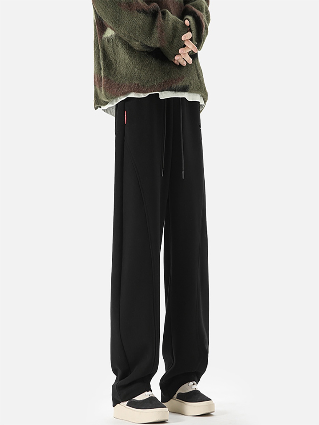 

StyleCast x Revolte Men Loose Fit Easy Wash Pleated Trousers, Black