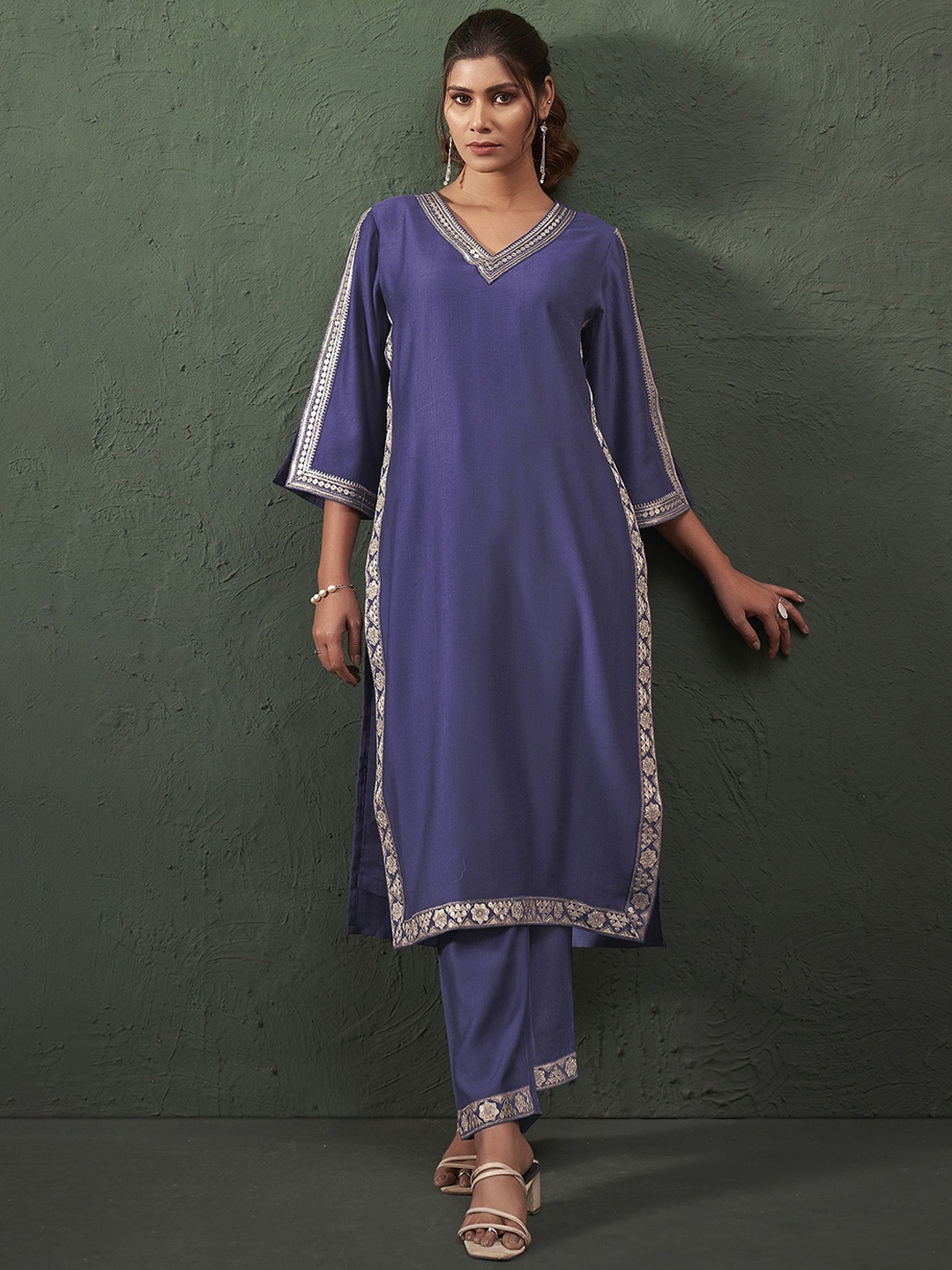 

Anouk Lavender Embroidered Detail Sequinned Ethnic Co-Ords