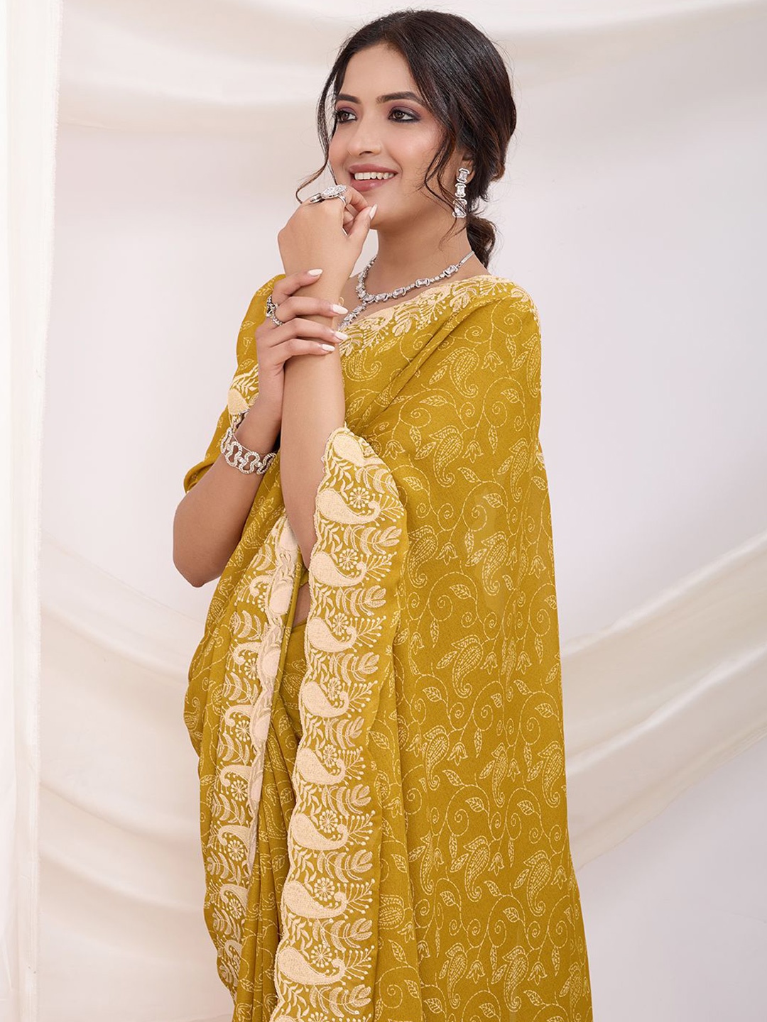

Mitera women Paisley Embroidered Poly Georgette Saree, Yellow
