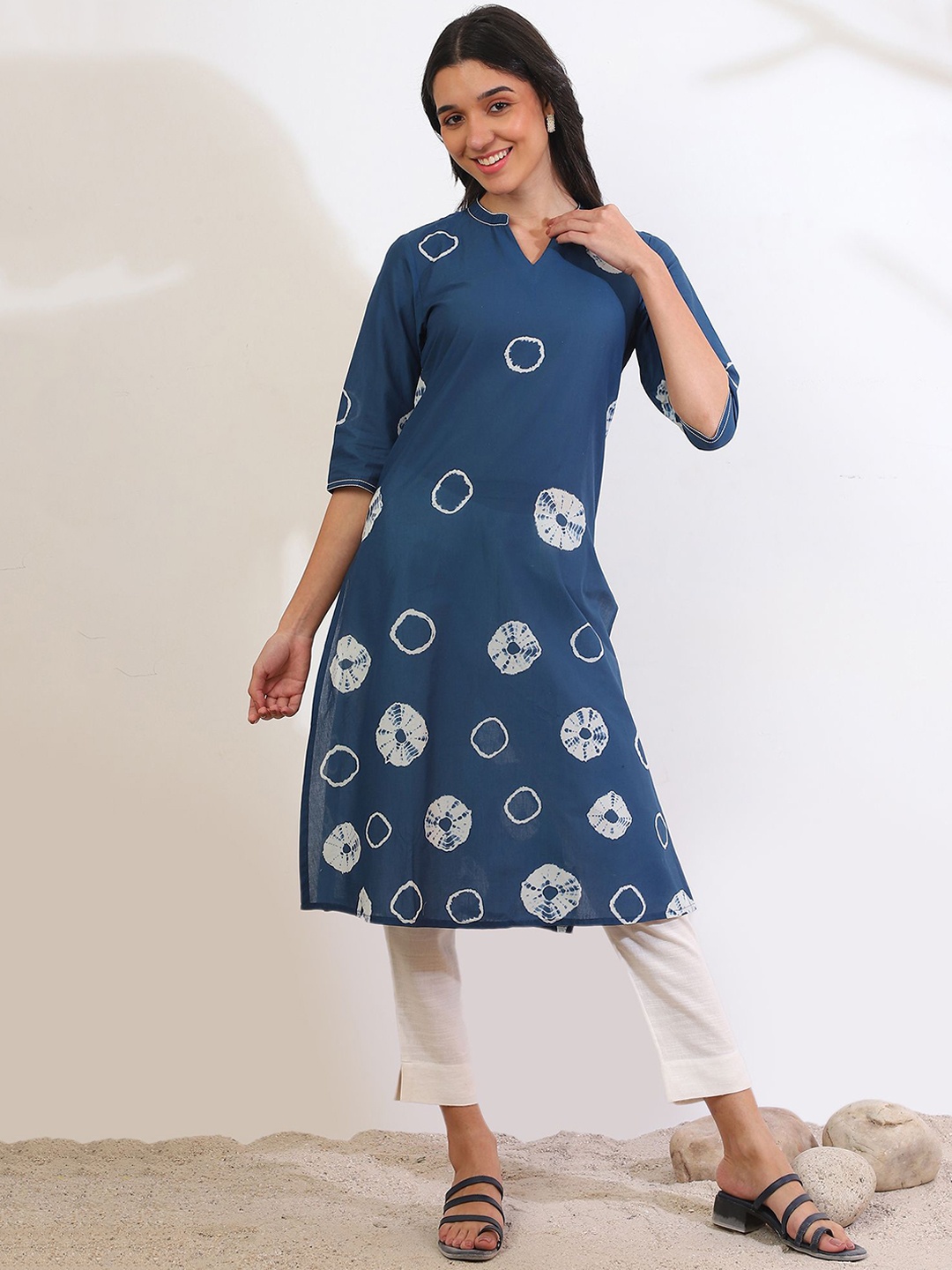 

AURELIA Geometric Printed Mandarin Collar Thread Work Pure Cotton A-Line Kurta, Blue