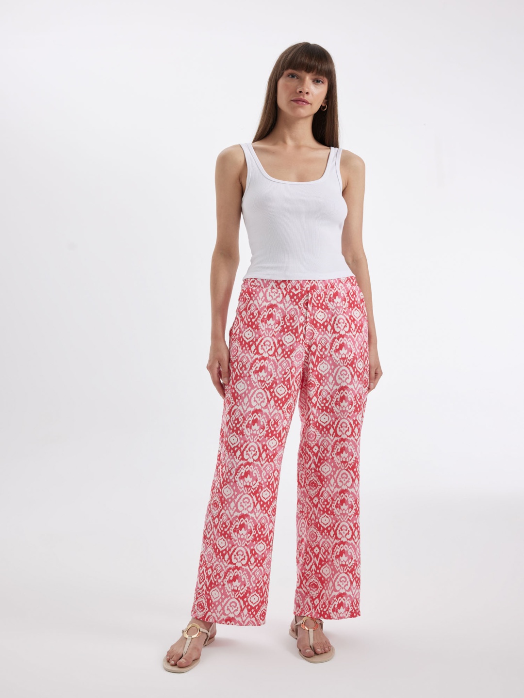 

DeFacto Women Floral Printed Regular Fit Parallel Trousers, Na