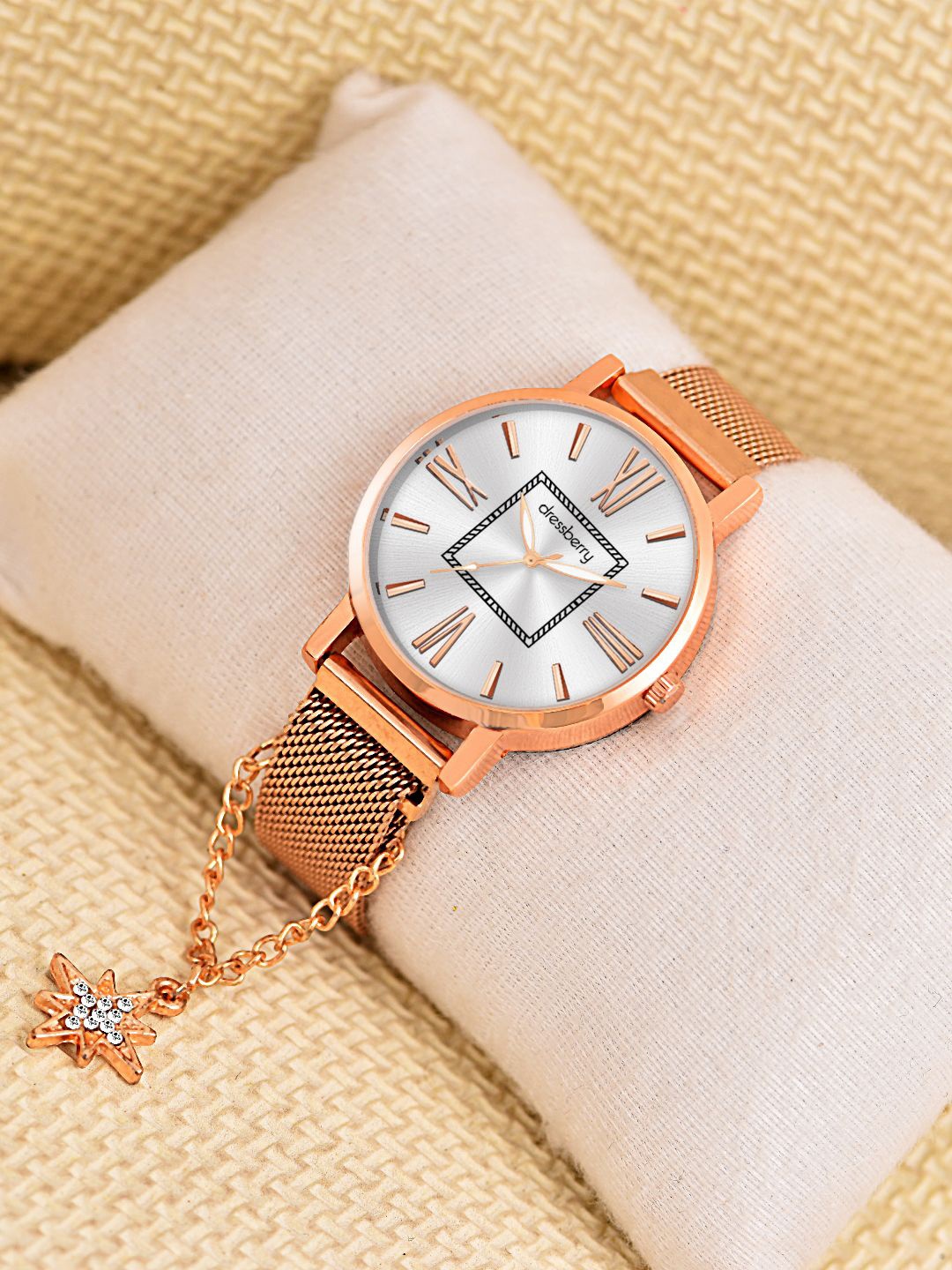 

DressBerry Women Watch With Charm Gift Set, Rose gold