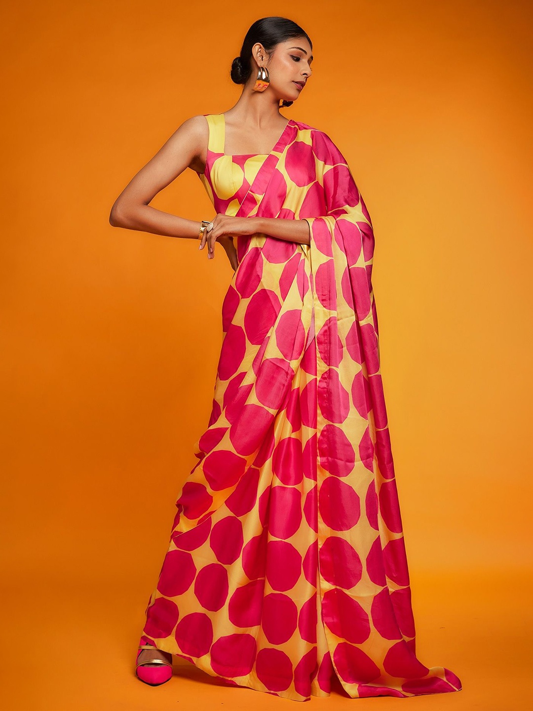

Moda Rapido Satin Saree, Yellow