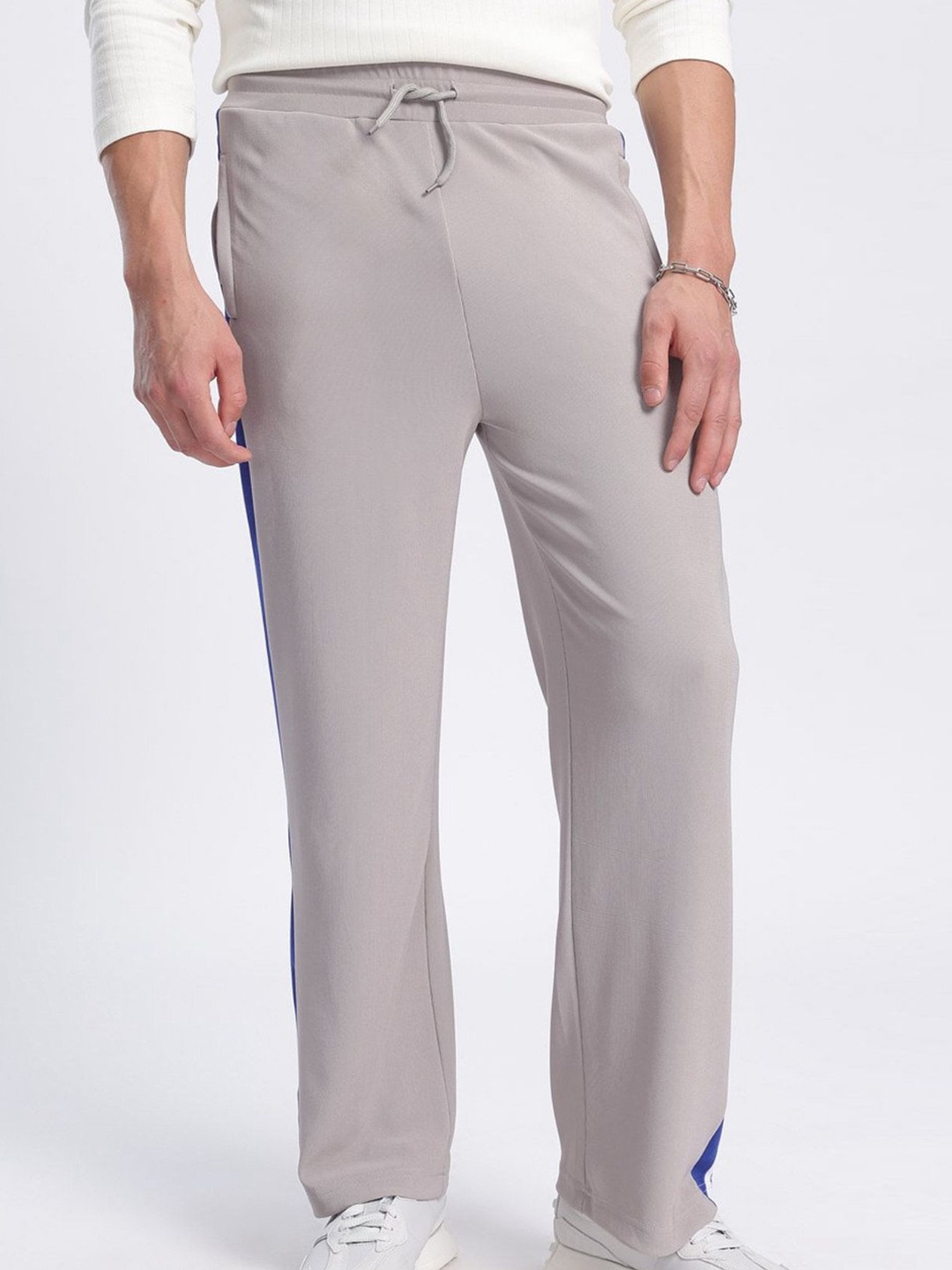 

culish Men Striped Mid Rise Track Pants, Grey