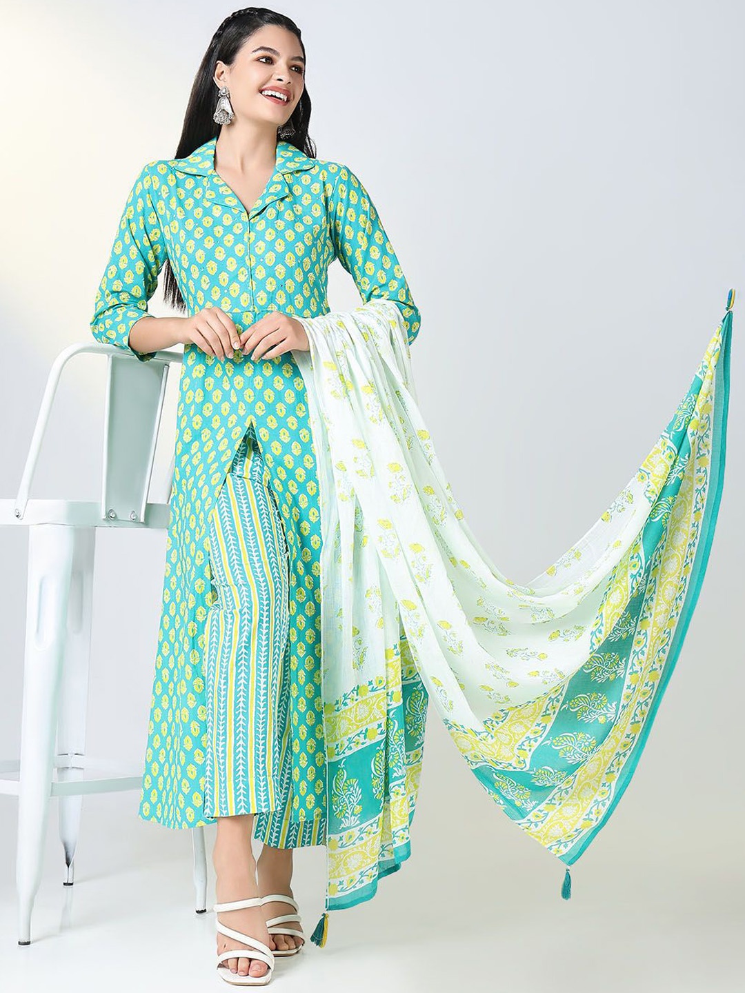 

SHOWOFF Floral Printed High Slit Shirt Collar A-Line Kurta With Trousers & Dupatta, Sea green