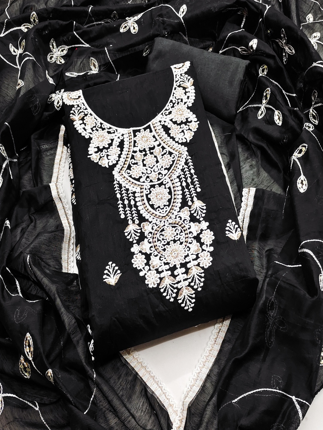 

HERE&NOW Floral Embroidered Unstitched Dress Material, Black
