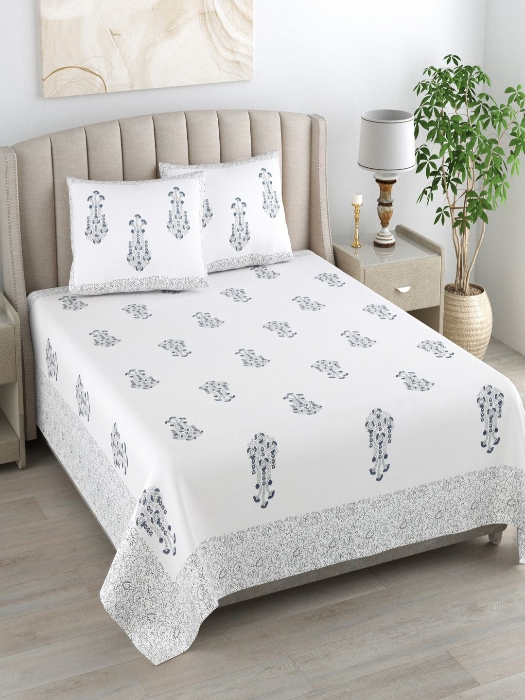 

Myntra Elegant Homes Grey Printed Pure Cotton 180 TC King Bedsheet Set 2.74 m x 2.54m