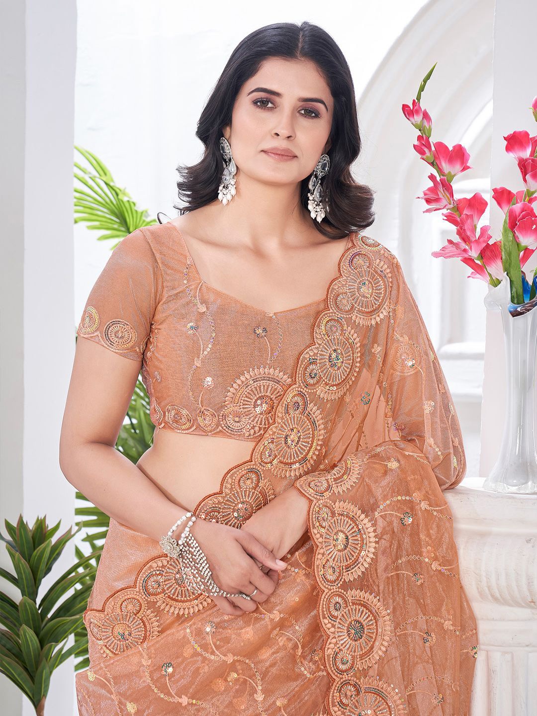 

Anouk Floral Embroidered Sequinned Saree, Peach
