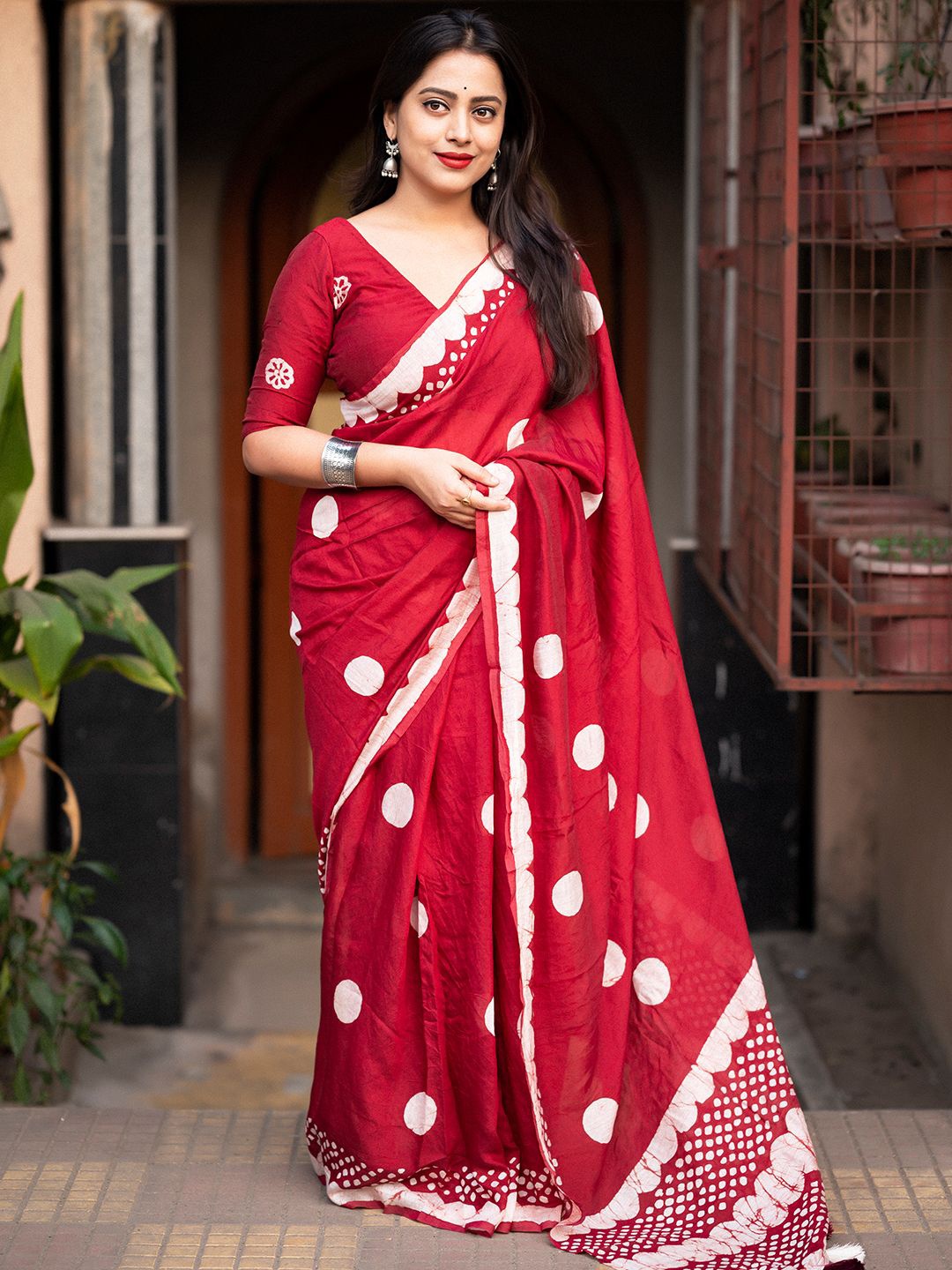 

LeeliPeeri Designer Polka Dot Chanderi Saree With Blouse Piece, Maroon