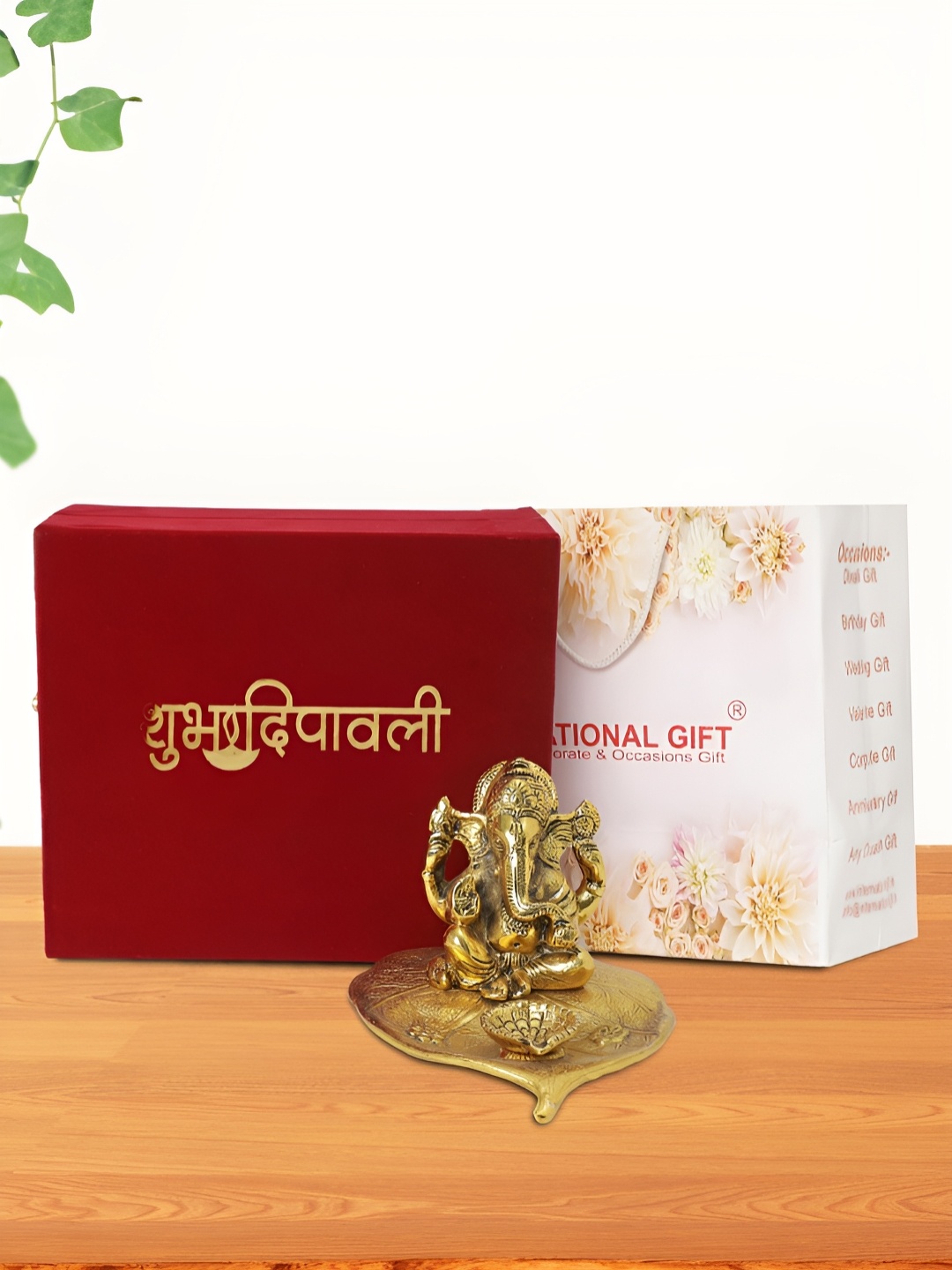 

INTERNATIONAL GIFT Gold-Toned Patta Ganesh Religious Idol Showpiece