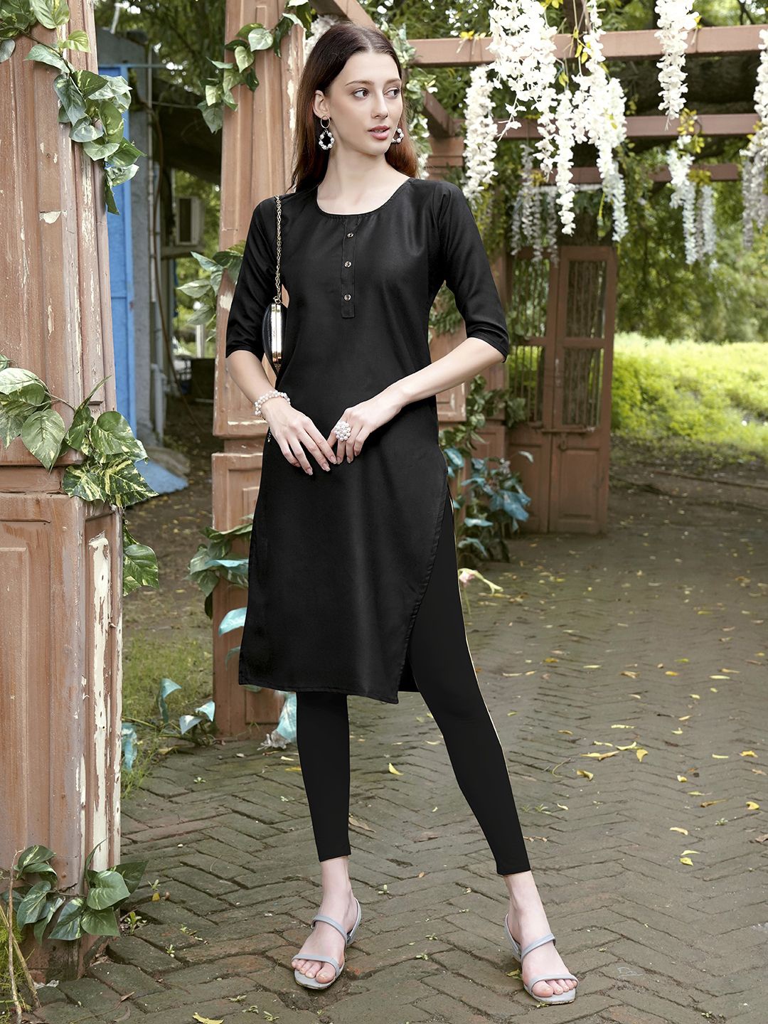 

Anouk Rustic Women Kurta, Black