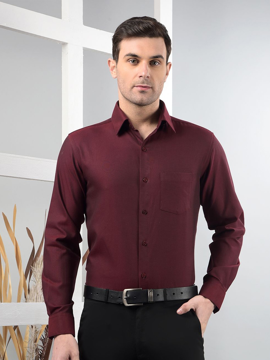 

Canary London Men Smart Slim Fit Opaque Semiformal Shirt, Maroon