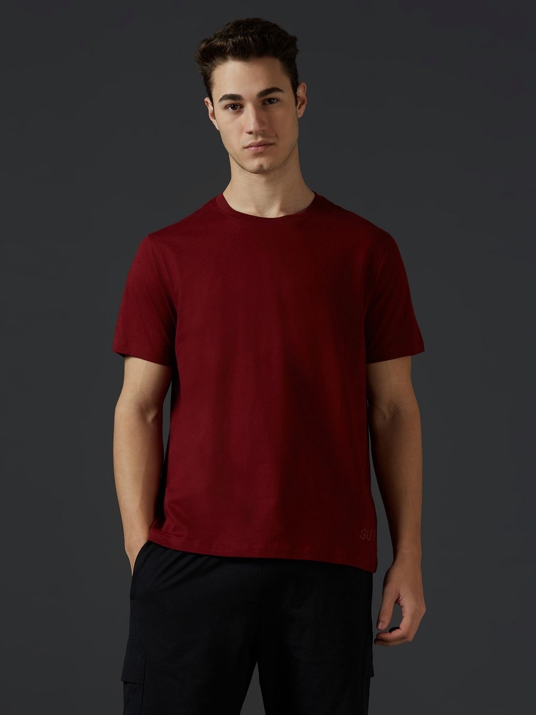 

Supa Men Solid Round Neck Cotton T-shirt, Maroon