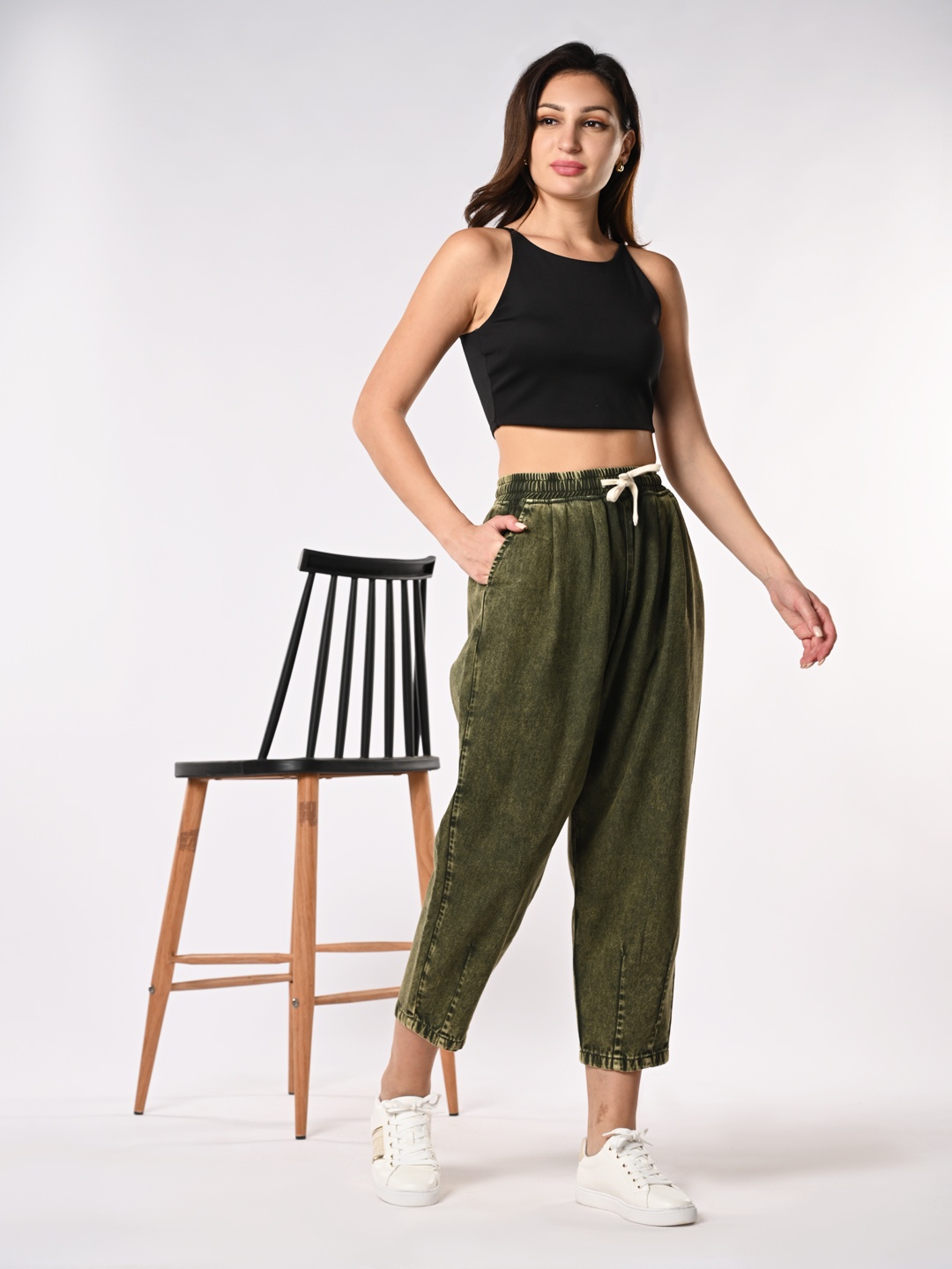 

IZEL Women Jogger Stretchable Jeans, Olive