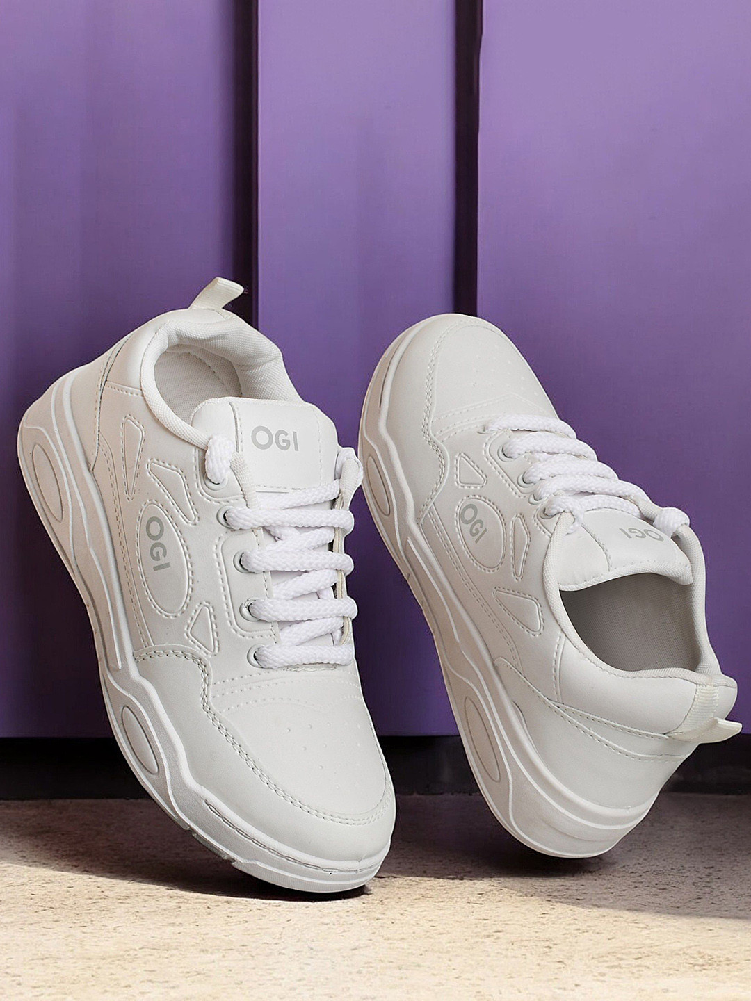 

FEEL TIME Women Lace-Ups Sneakers, White