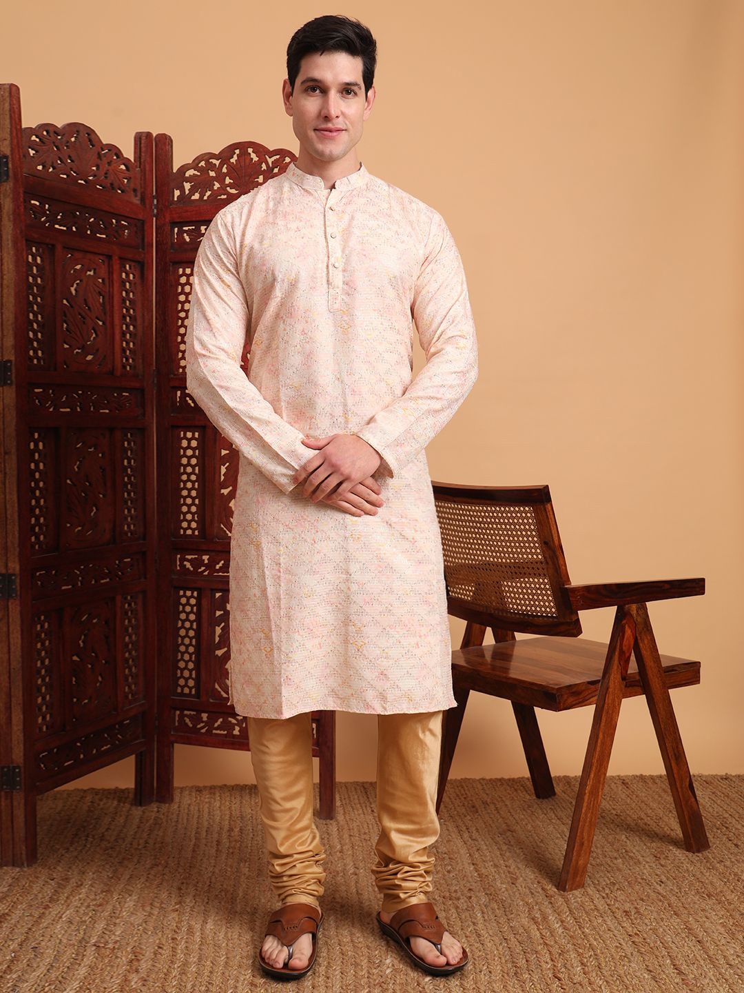 

House of Pataudi Cotton Chikankari Embroidered Work Kurta, Off white