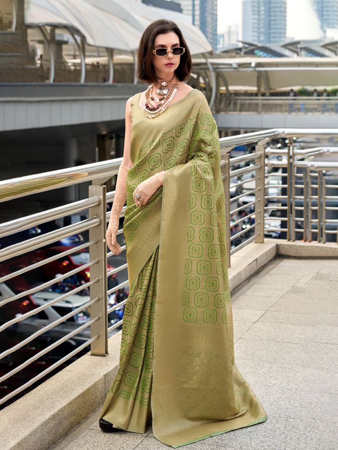

NK Textiles Pure Silk Dharmavaram Woven Design Saree, Green