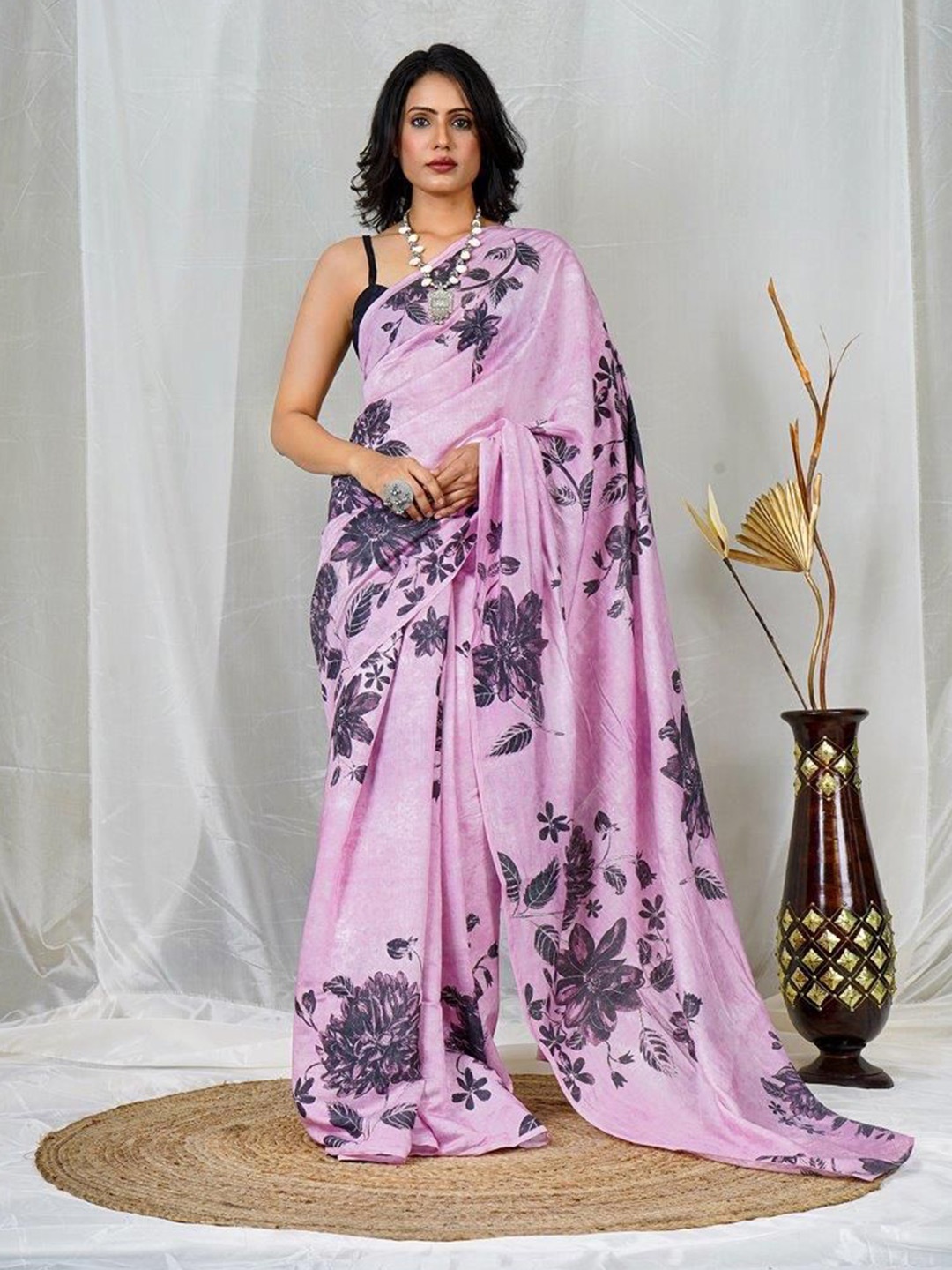 

EARTH O FAB Floral Silk Cotton Chanderi Saree, Pink