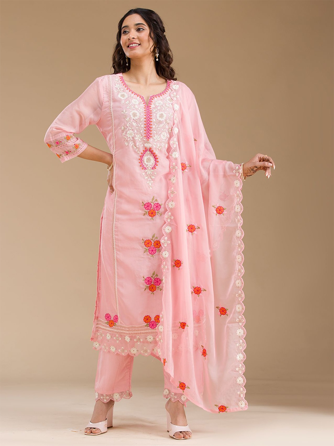 

Koskii Women Floral Embroidered Thread Work Kurta with Trousers & Dupatta, Pink