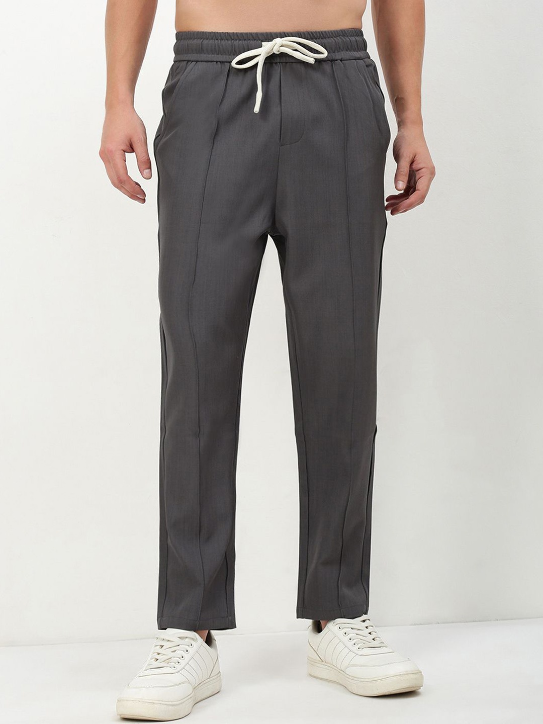 

SHOWOFF Men Comfort Straight Fit Low-Rise Cotton Trouser, Grey