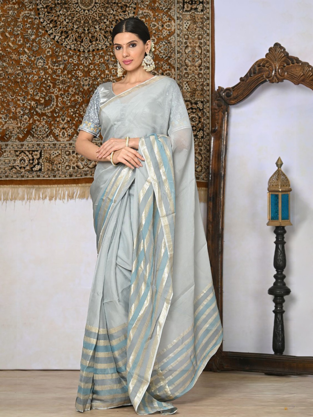 

NITARAA Zari Silk Blend Saree, Grey