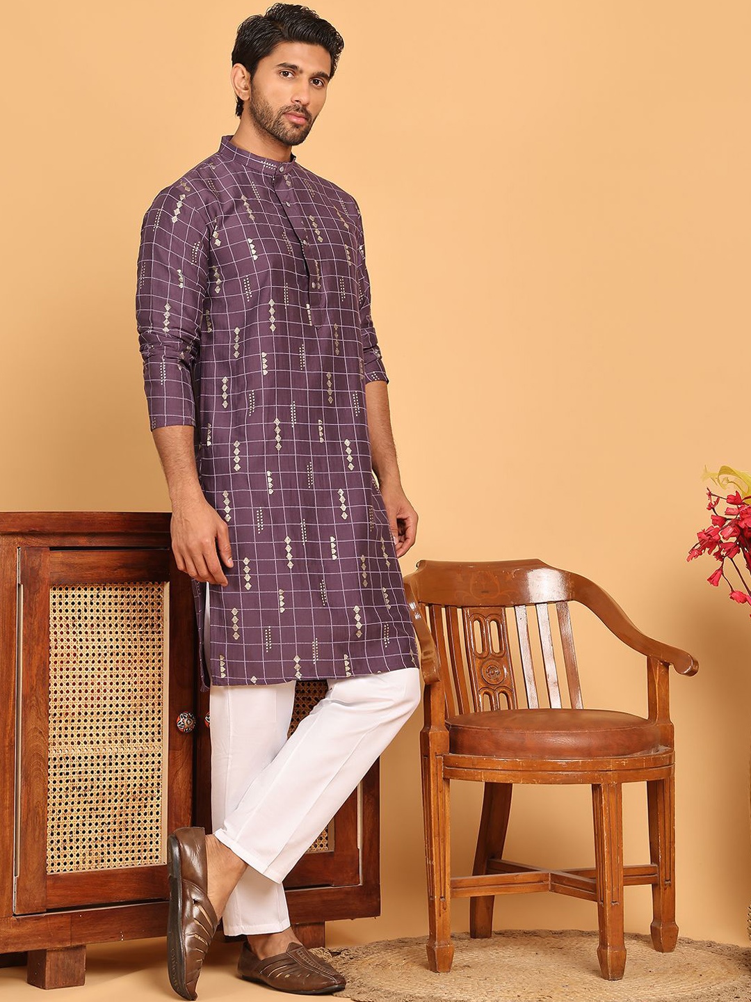 

Jompers Embroidered Kurta Pyjama Set, Purple