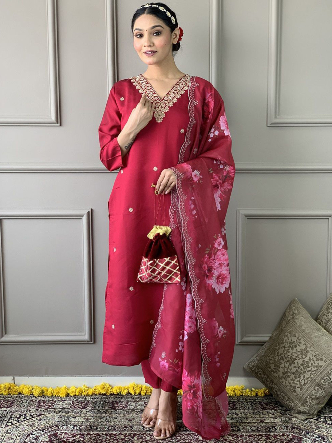 

Fashion Ritmo Floral Embroidered V-Neck Organza Straight Kurta With Trousers And Dupatta, Red