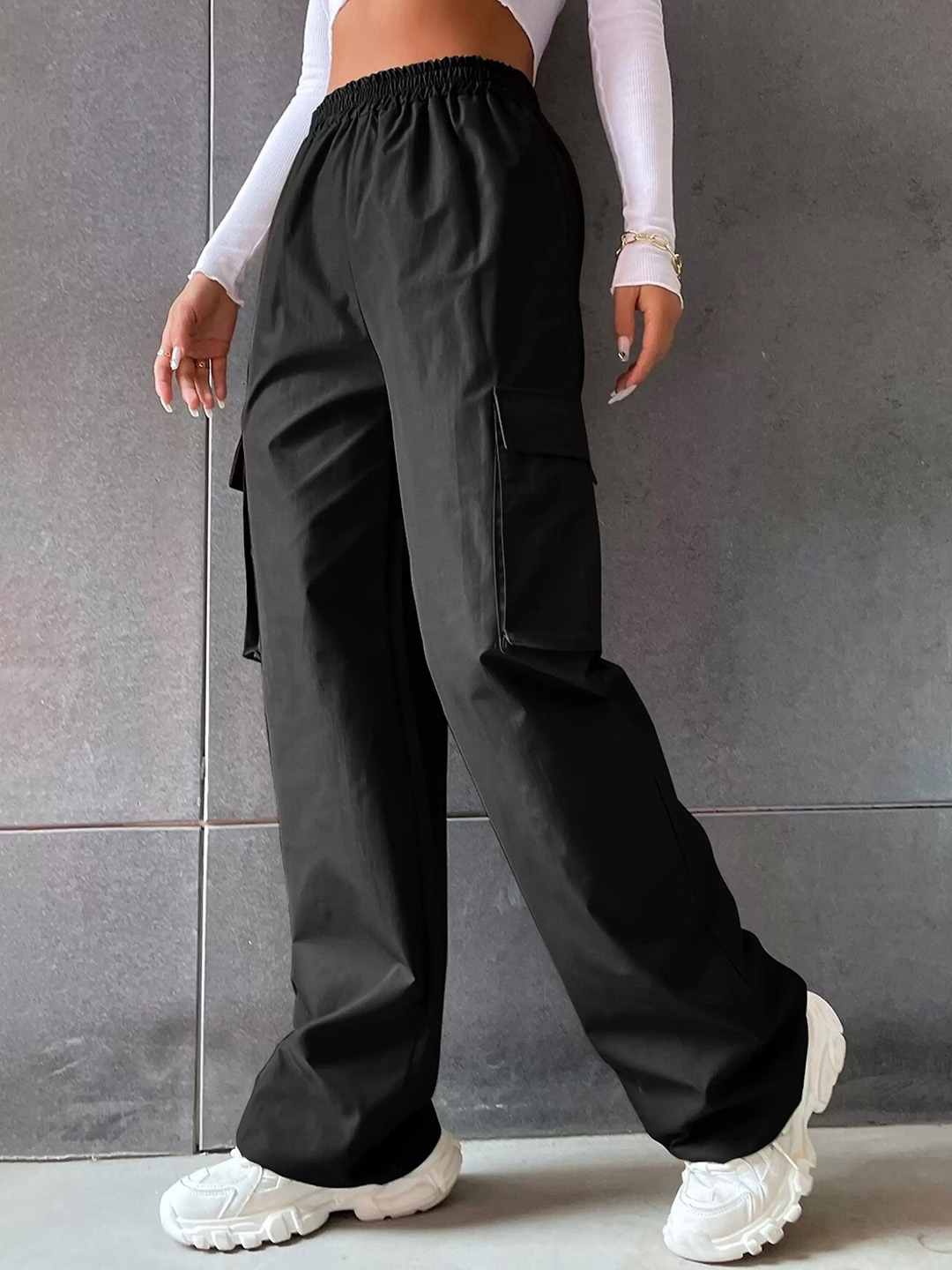 

ARJ FASHION Women Relaxed Mid-Rise Pure Cotton Cargos Trouser, Black
