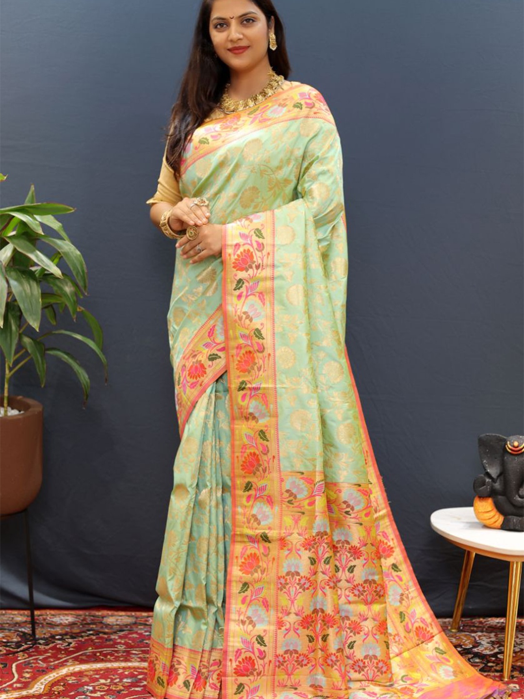 

amirat Woven Design Zari Pure Silk Banarasi Saree, Sea green