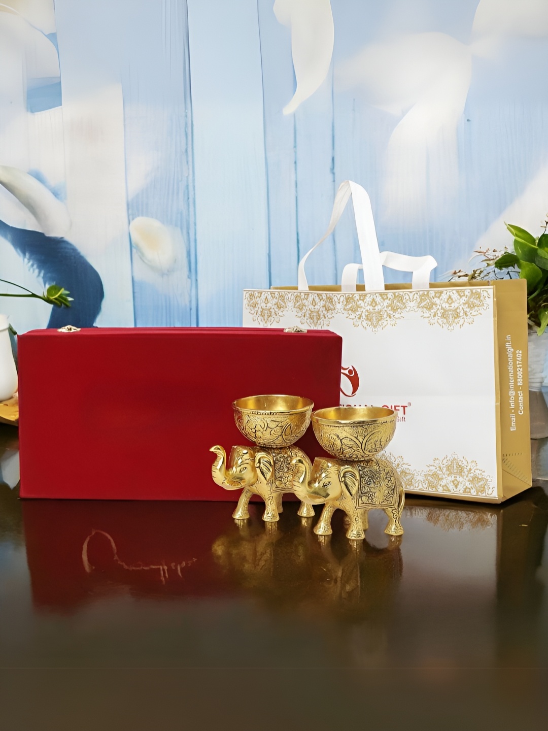 

INTERNATIONAL GIFT Gold-Plated 2 Pieces Textured Bowl With Velvet Box And Carry Box