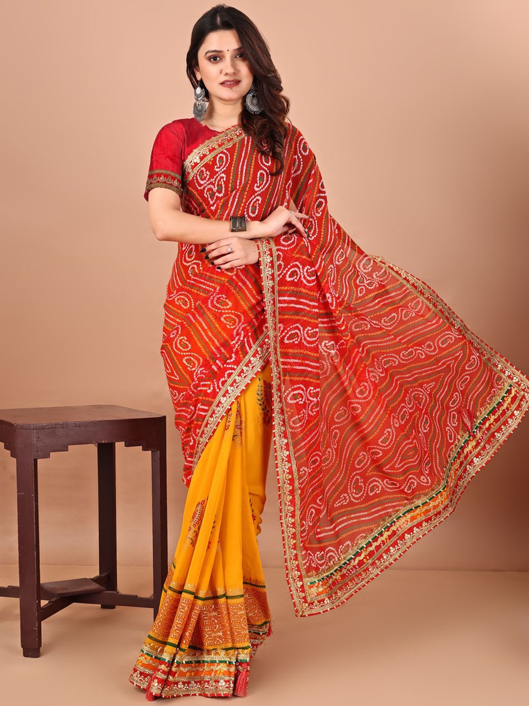 

LeeliPeeri Designer Bandhani Printed Gotta Patti Bandhani Saree, Red