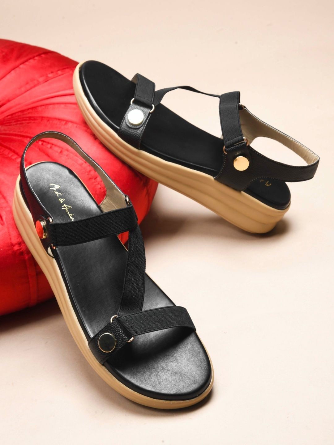 

Mast & Harbour Women Wedge Sandals, Black