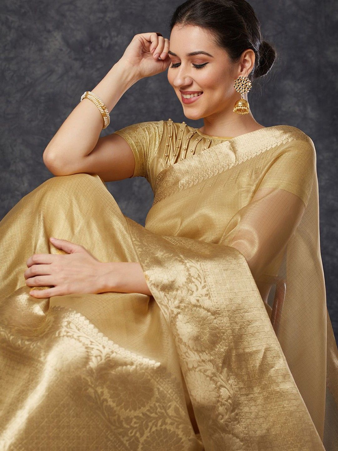 

DIVASTRI Ethnic Motifs Zari Tissue Banarasi Saree, Gold