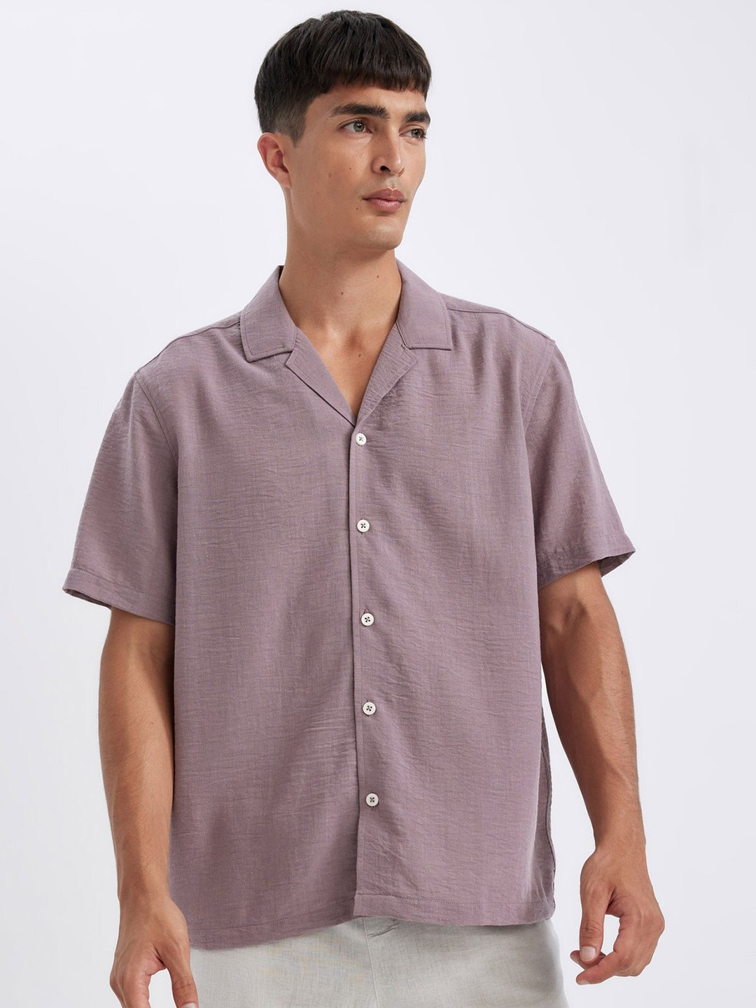 

DeFacto Men Spread Collar Solid Casual Shirt, Mauve