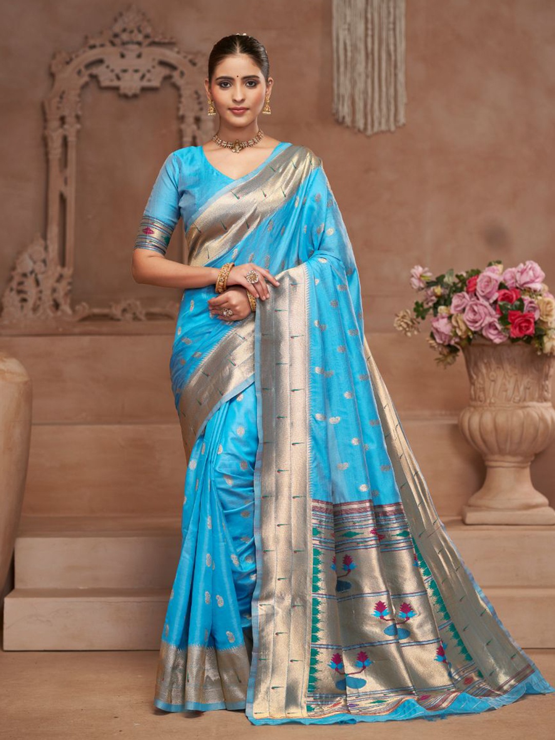

amirat Woven Design Zari Pure Silk Paithani Saree, Turquoise blue