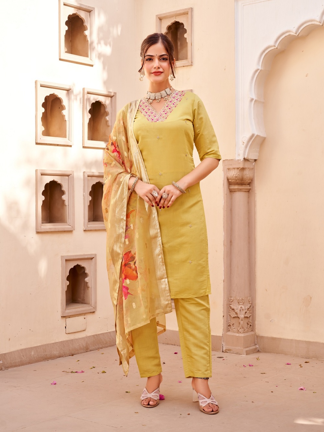 

Fashion Ritmo Women Embroidered Regular Chanderi Silk Kurti with Pyjamas & With Dupatta, Green