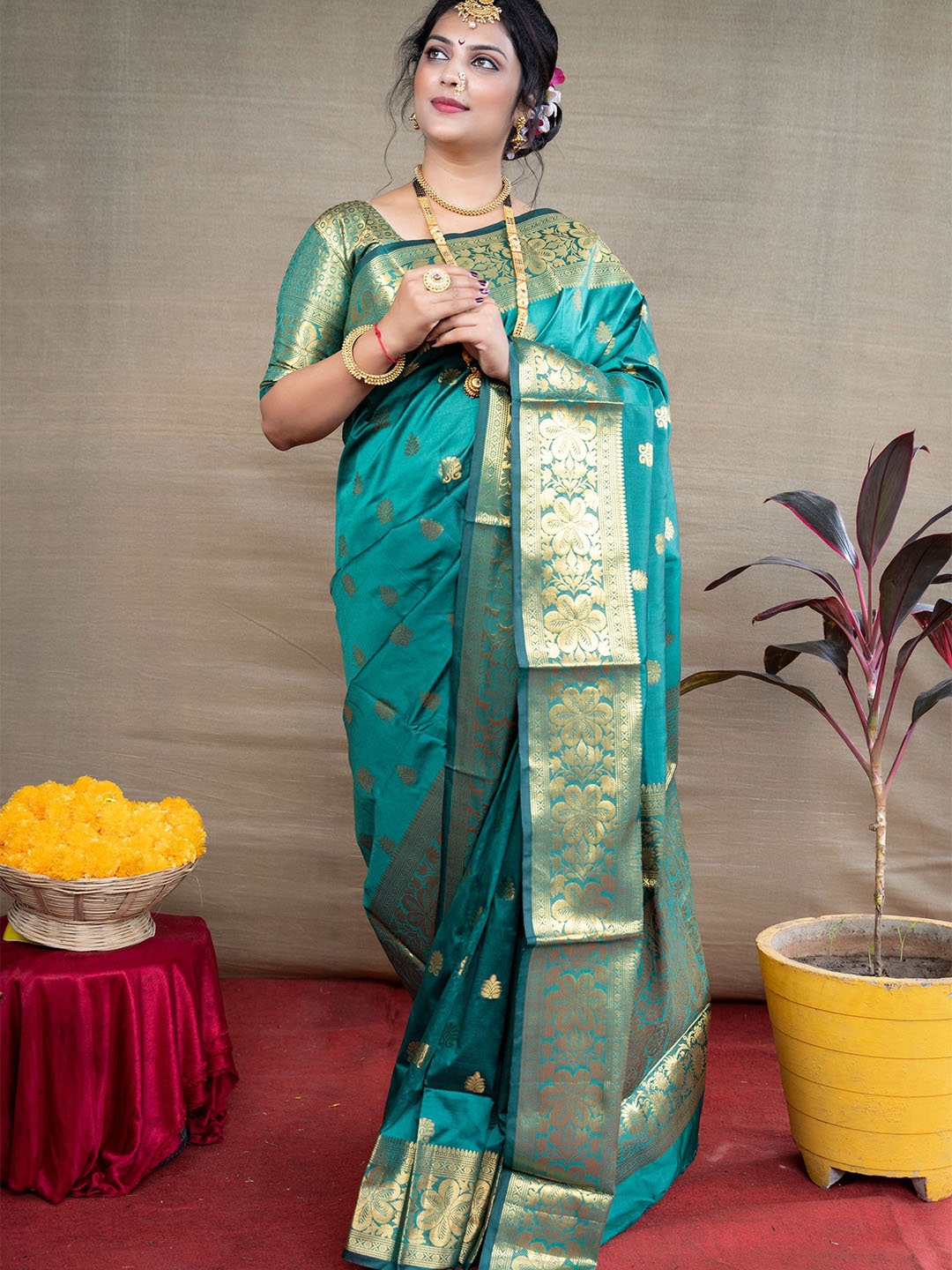 

Kandora Woven Design Zari Pure Silk Paithani Saree, Teal