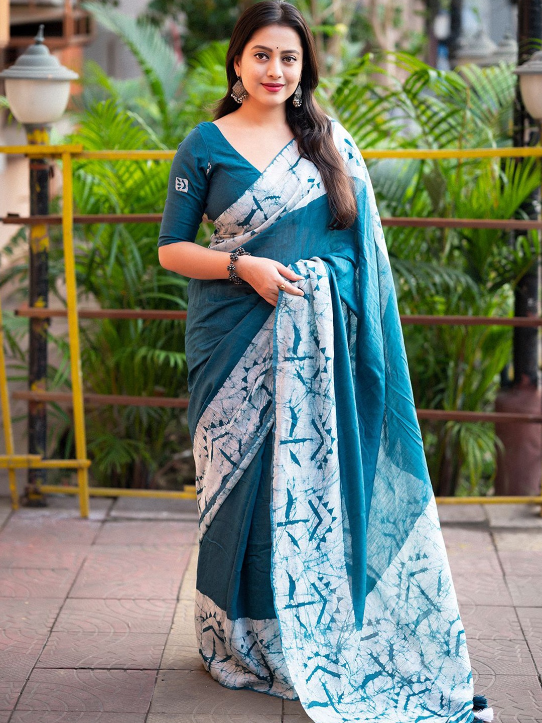 

Mitera Printed Chanderi Saree, Teal