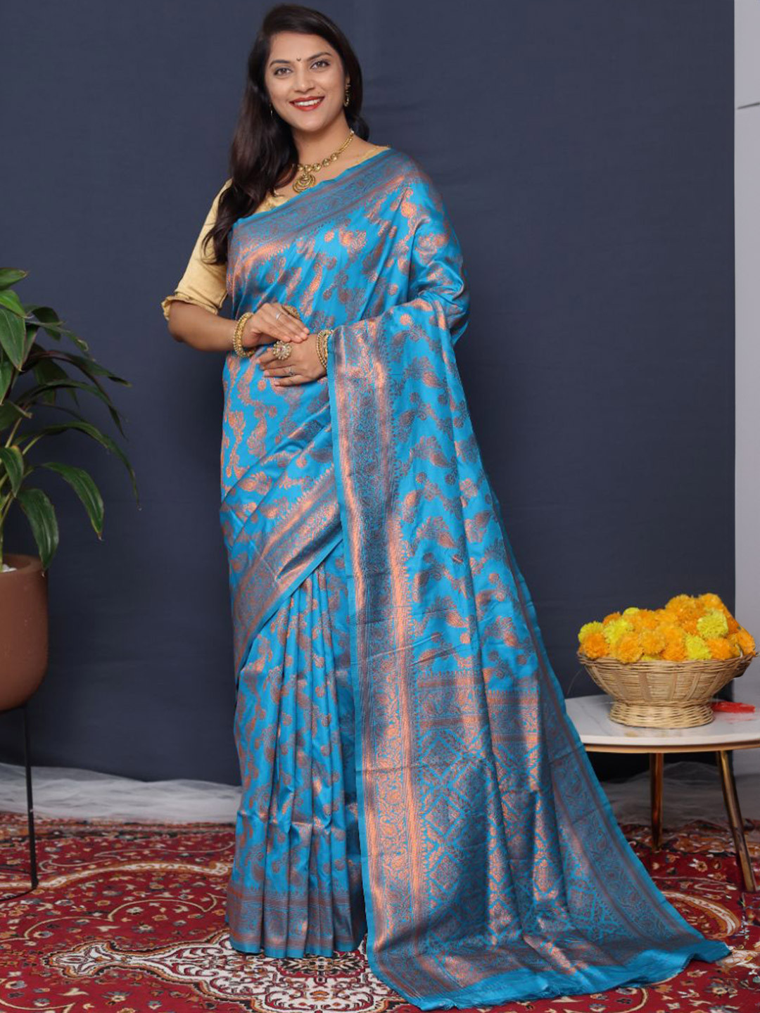 

amirat Ethnic Motifs Woven Design Zari Pure Silk Banarasi Saree, Turquoise blue