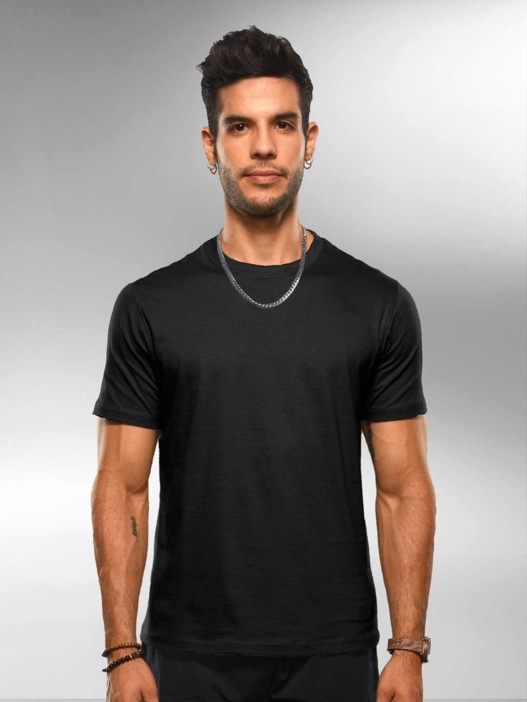 

Supa Men Solid Round Neck Cotton T-shirt, Black