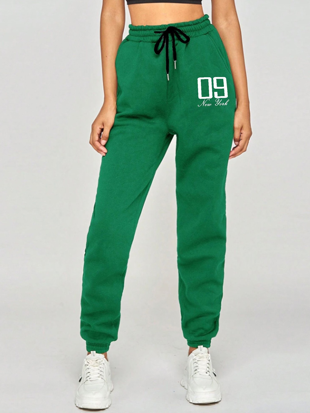 

SAAHASAM Women Printed Relaxed Slim Fit Joggers, Green