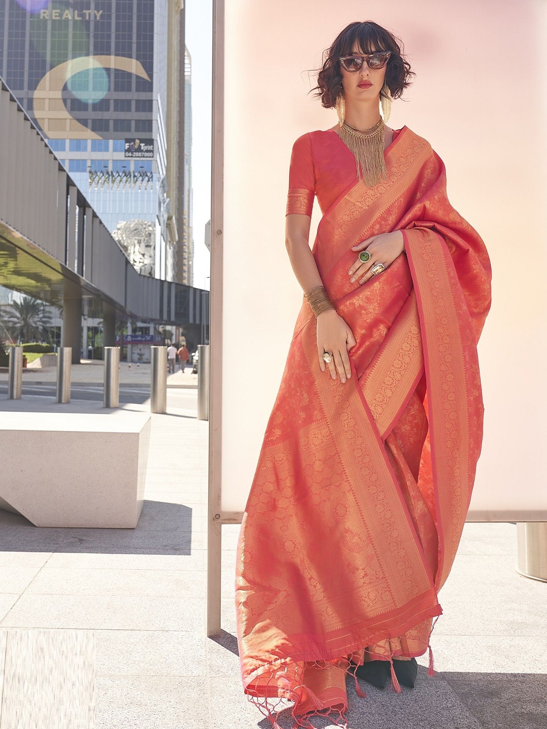 

MAHALASA Woven Design Zari Kanjeevaram Saree, Peach