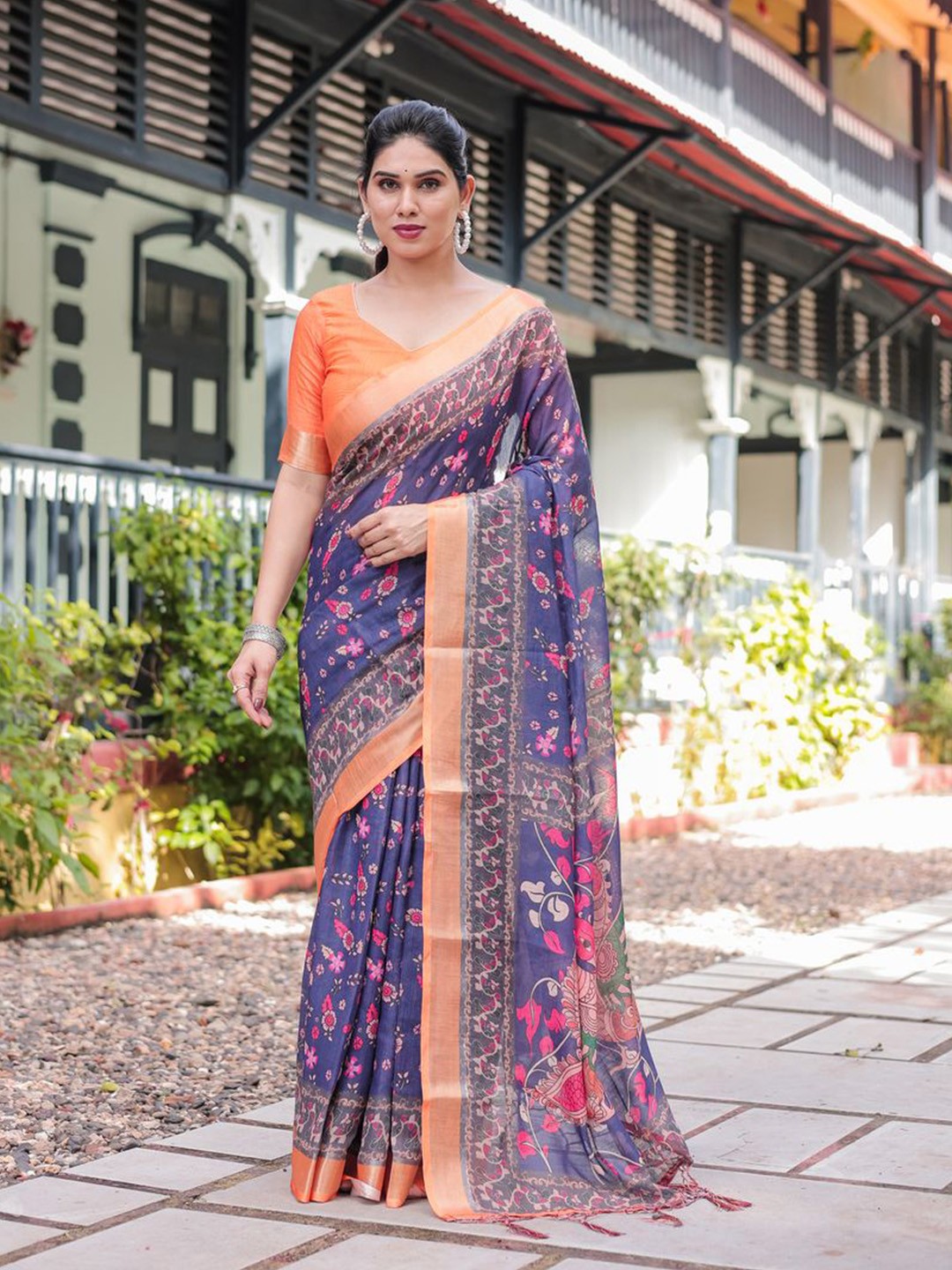 

ALMAARI FASHION Floral Printed Zari Pure Linen Banarasi Saree, Blue
